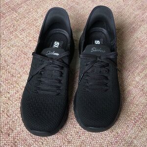 Skechers Slip-Ins Hands Free Black Sneakers Size 9, excellent